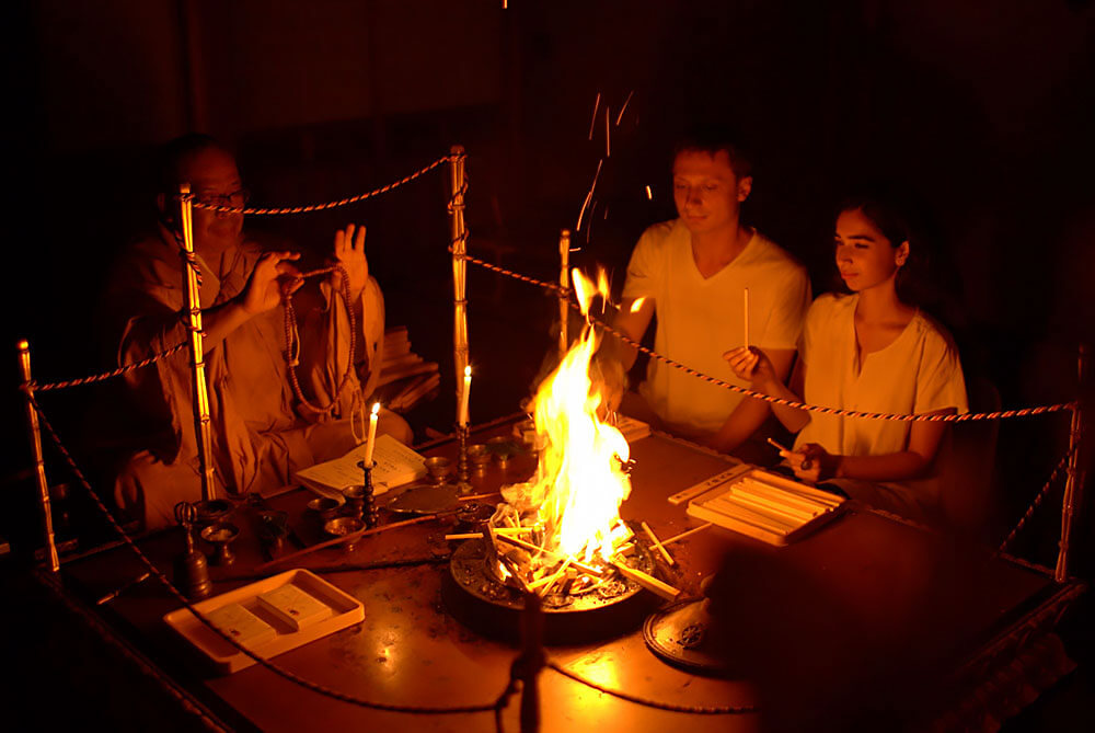 お勤め(読経)や法要への参加体験